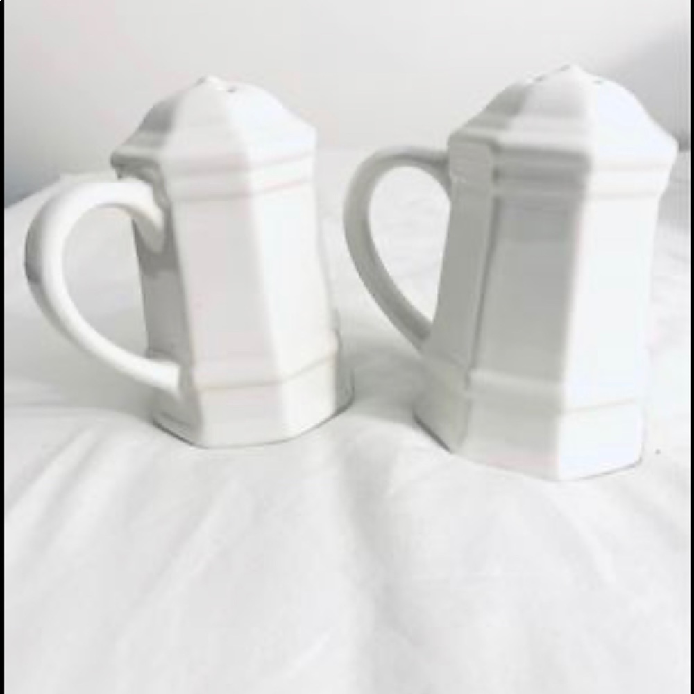 Salt&Pepper Shakers